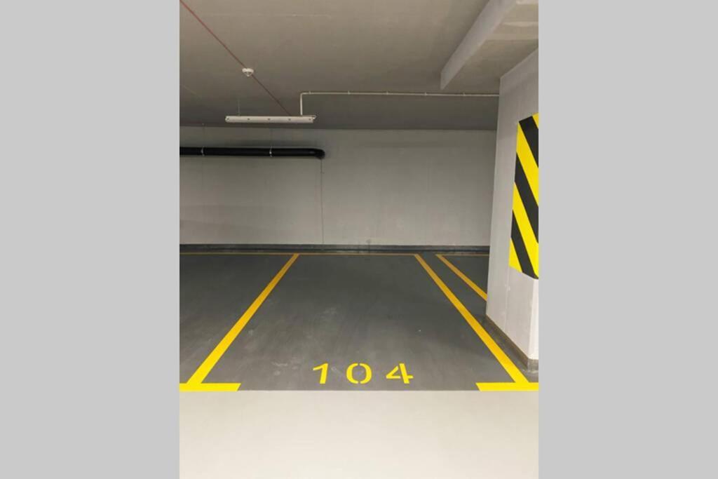Exclusive 2Br! Apartment Near City Center +Netflix Warszawa Zewnętrze zdjęcie